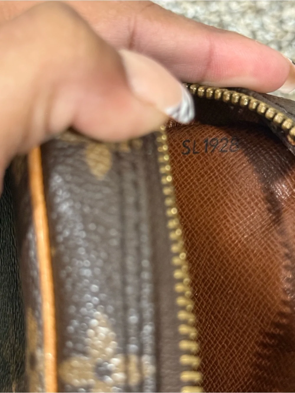 AUTHENTIC Louis Vuitton Danube 1998